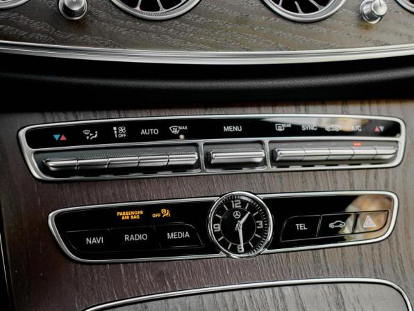 Mercedes-Benz E-Класс V (W213 S213 C238) с пробегом 2020 года, цена 4 150 000 рублей, 48855 км, седан, Автокод Объявления