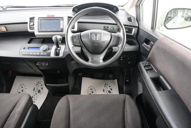 Honda Freed I Рестайлинг 2 с пробегом 2014 года, цена 1 099 000 рублей, 148000 км, компактвэн, Автокод Объявления