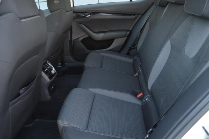Skoda Octavia IV (A8) с пробегом 2021 года, цена 2 200 000 рублей, 131500 км, лифтбек, Автокод Объявления