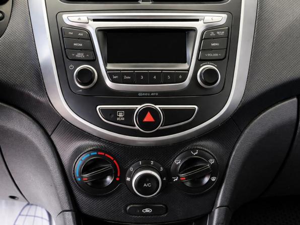 Hyundai Solaris I с пробегом 2011 года, цена 817 000 рублей, 119348 км, седан, Автокод Объявления