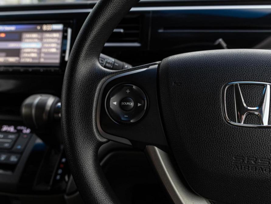 Honda Stepwgn V Краснодар  - изображение 16