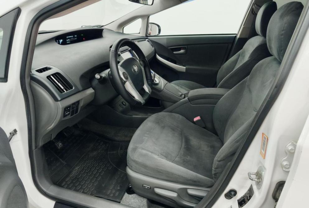 Toyota Prius III (XW30) Екатеринбург  - изображение 11