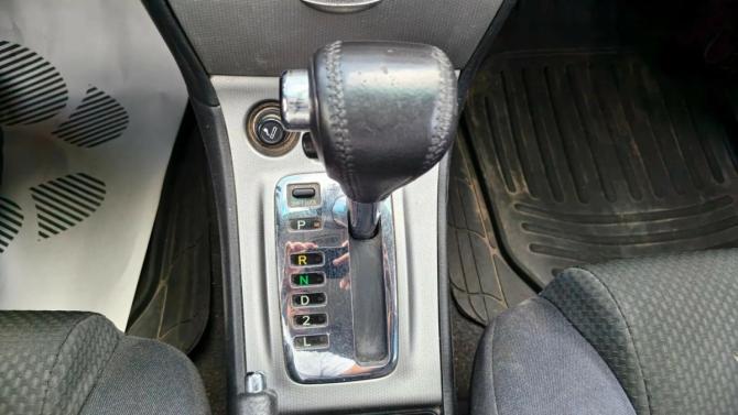 Toyota Corolla IX (E120 E130) Рестайлинг с пробегом 2006 года, цена 629 900 рублей, 317234 км, хэтчбек, Автокод Объявления