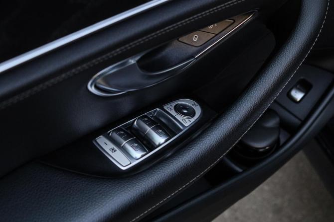 Mercedes-Benz E-Класс V (W213 S213 C238) Рестайлинг с пробегом 2021 года, цена 4 449 000 рублей, 145928 км, седан, Автокод Объявления