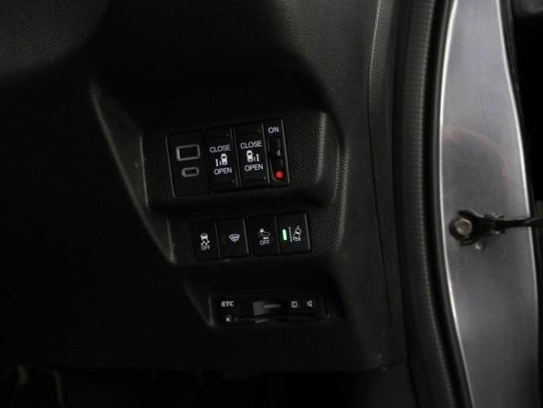 Honda Freed II с пробегом 2017 года, цена 1 400 000 рублей, 205439 км, компактвэн, Автокод Объявления