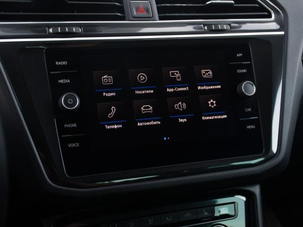 Volkswagen Tiguan II с пробегом 2018 года, цена 2 748 000 рублей, 114690 км, внедорожник, Автокод Объявления