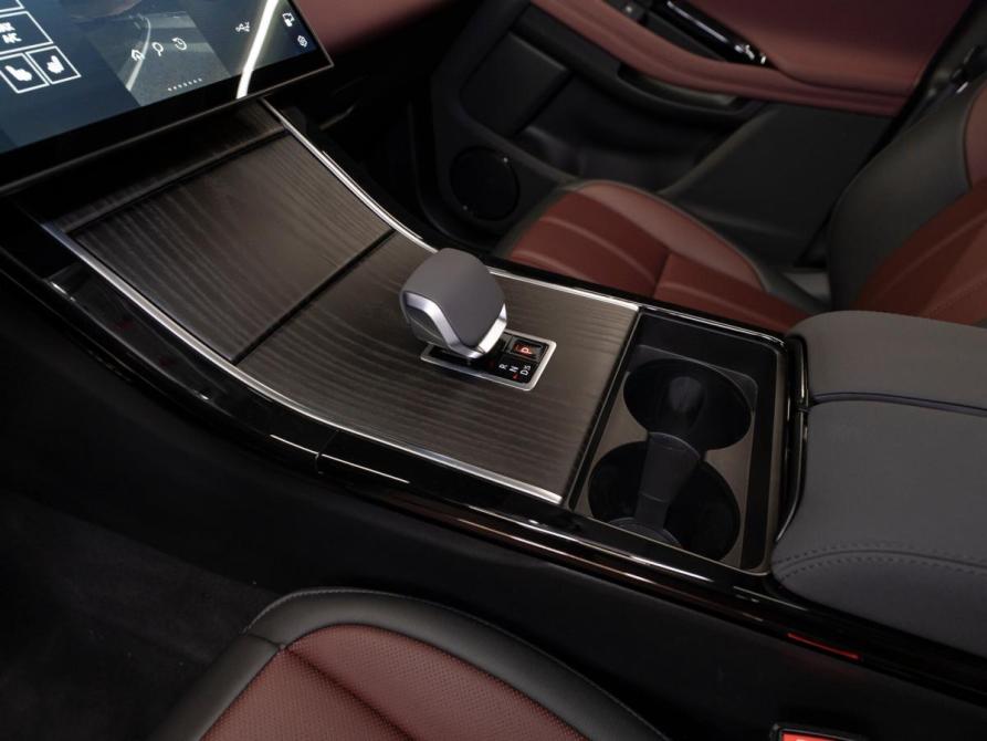 Land Rover Range Rover Evoque II Рестайлинг Москва  - изображение 18