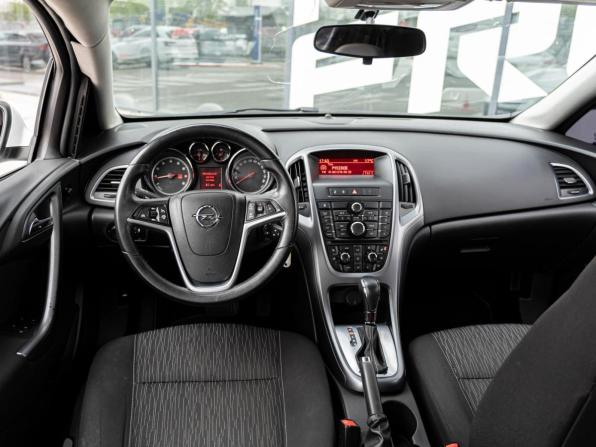 Opel Astra J Рестайлинг с пробегом 2012 года, цена 859 071 рубль, 159208 км, хэтчбек, Автокод Объявления
