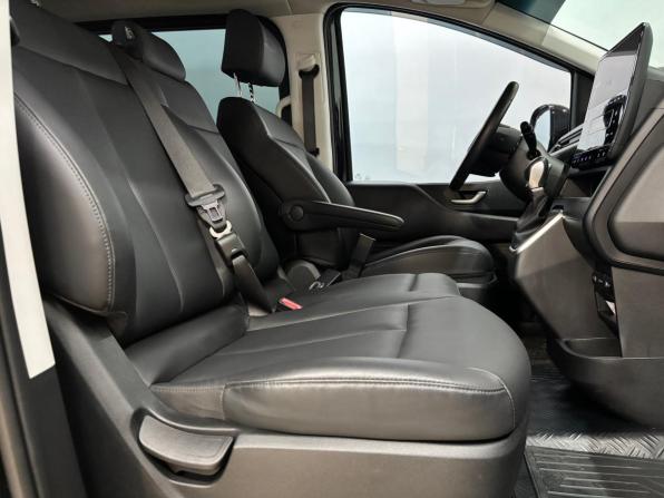 Hyundai Staria I с пробегом 2023 года, цена 5 450 000 рублей, 43000 км, минивэн, Автокод Объявления