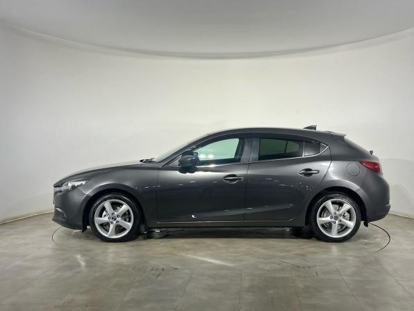 Mazda Axela III Рестайлинг с пробегом 2017 года, цена 1 400 000 рублей, 84949 км, хэтчбек, Автокод Объявления