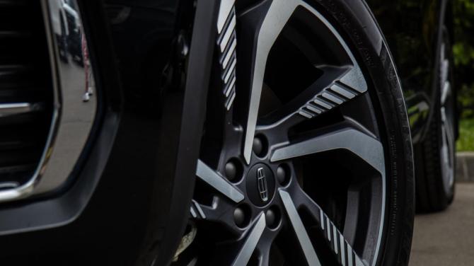 Geely Monjaro I с пробегом 2024 года, цена 3 228 000 рублей, 33398 км, внедорожник, Автокод Объявления