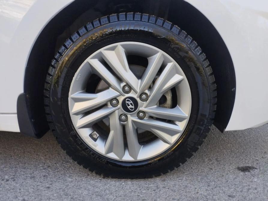 Hyundai Elantra VI (AD) Рестайлинг Екатеринбург  - изображение 12