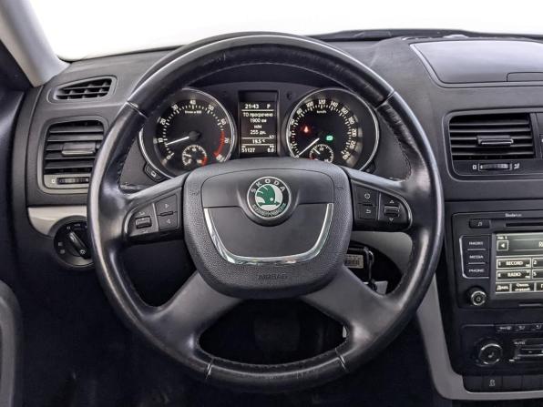 Skoda Yeti I с пробегом 2013 года, цена 1 295 000 рублей, 51124 км, внедорожник, Автокод Объявления