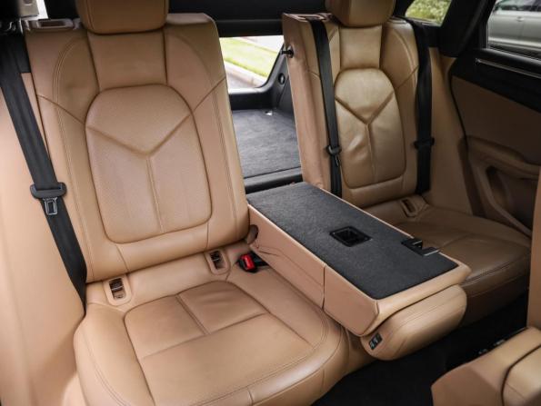 Porsche Macan I с пробегом 2017 года, цена 2 599 000 рублей, 175000 км, внедорожник, Автокод Объявления