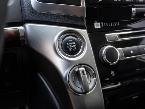 Toyota Land Cruiser 200 Series с пробегом 2012 года, цена 3 600 000 рублей, 385455 км, внедорожник, Автокод Объявления