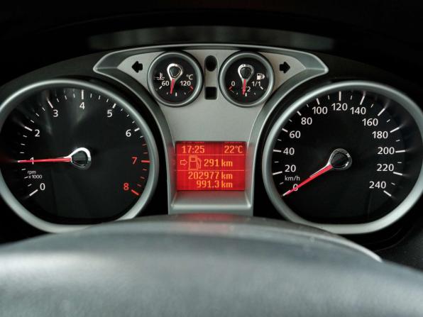 Ford Focus II Рестайлинг с пробегом 2010 года, цена 498 000 рублей, 202978 км, седан, Автокод Объявления