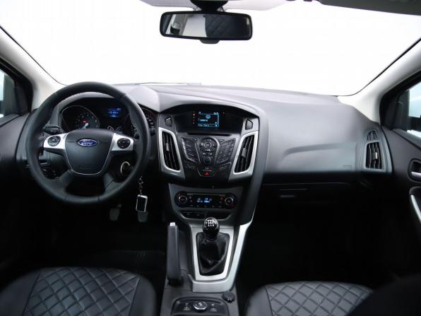 Ford Focus III с пробегом 2014 года, цена 680 000 рублей, 314446 км, хэтчбек, Автокод Объявления