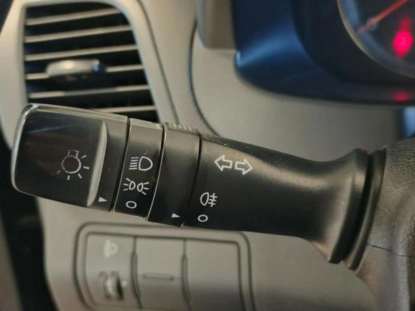 Hyundai Solaris I Рестайлинг с пробегом 2015 года, цена 858 000 рублей, 202000 км, хэтчбек, Автокод Объявления