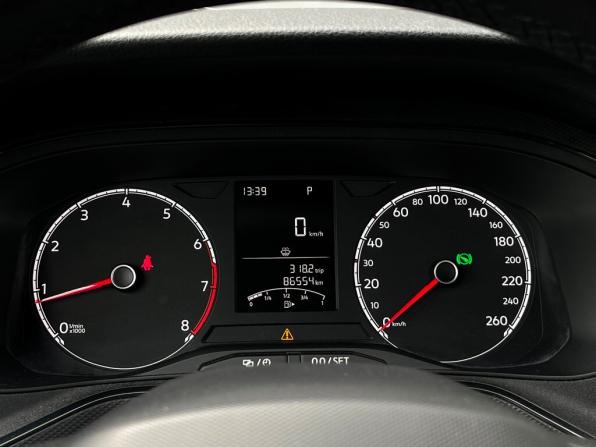 Volkswagen Polo VI с пробегом 2022 года, цена 1 630 400 рублей, 86554 км, лифтбек, Автокод Объявления