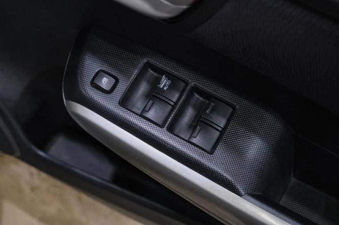 Honda Insight II с пробегом 2010 года, цена 849 000 рублей, 185000 км, хэтчбек, Автокод Объявления