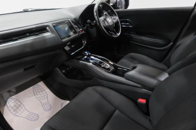 Honda Vezel I с пробегом 2014 года, цена 1 499 000 рублей, 119800 км, внедорожник, Автокод Объявления