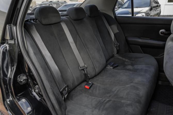 Nissan Tiida I Рестайлинг с пробегом 2010 года, цена 659 000 рублей, 194901 км, седан, Автокод Объявления