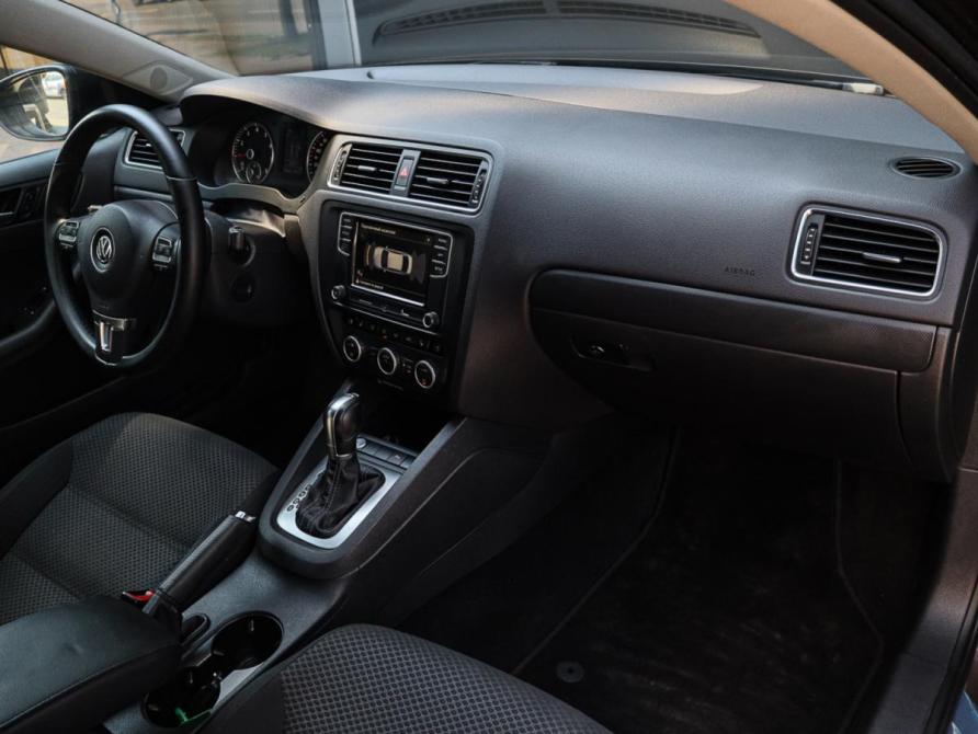 Volkswagen Jetta VI Москва  - изображение 8