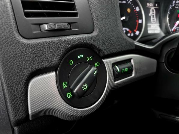 Skoda Octavia II (A5) Рестайлинг с пробегом 2010 года, цена 749 000 рублей, 214712 км, лифтбек, Автокод Объявления