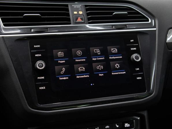 Volkswagen Tiguan II с пробегом 2019 года, цена 2 198 000 рублей, 90717 км, внедорожник, Автокод Объявления
