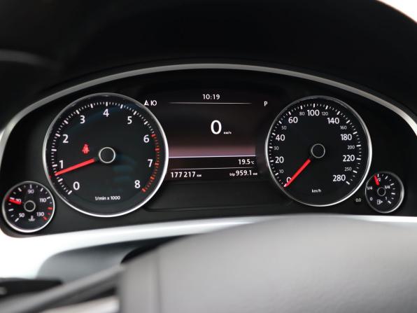 Volkswagen Touareg II с пробегом 2013 года, цена 2 249 000 рублей, 177215 км, внедорожник, Автокод Объявления