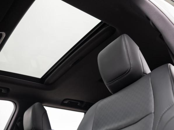 Toyota Land Cruiser 300 Series с пробегом 2021 года, цена 10 100 000 рублей, 38889 км, внедорожник, Автокод Объявления