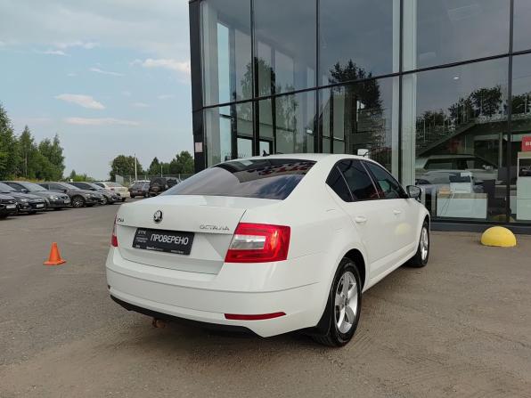 Skoda Octavia III (A7) Рестайлинг с пробегом 2020 года, цена 1 678 000 рублей, 112000 км, лифтбек, Автокод Объявления