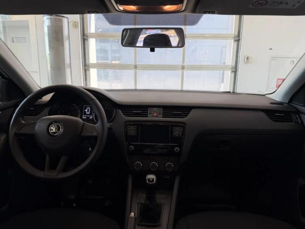 Skoda Octavia III (A7) Рестайлинг с пробегом 2020 года, цена 1 070 000 рублей, 260078 км, лифтбек, Автокод Объявления