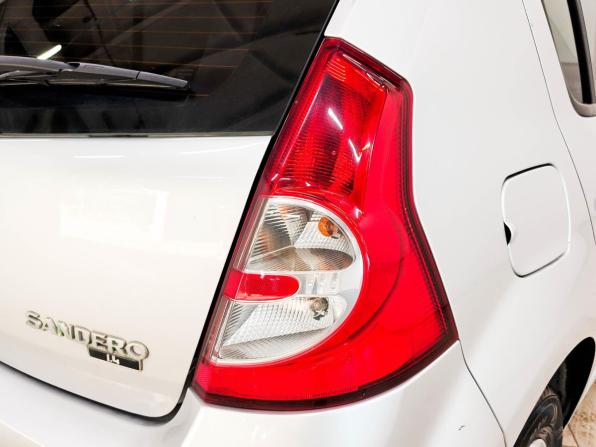 Renault Sandero I с пробегом 2014 года, цена 470 000 рублей, 141710 км, хэтчбек, Автокод Объявления
