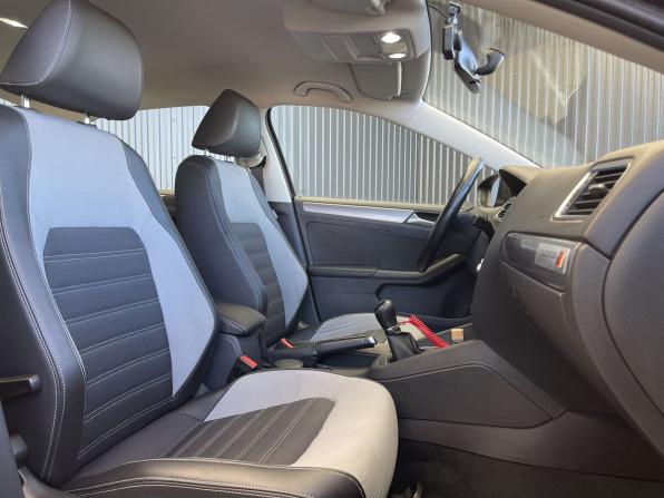 Volkswagen Jetta VI с пробегом 2012 года, цена 1 247 000 рублей, 99778 км, седан, Автокод Объявления