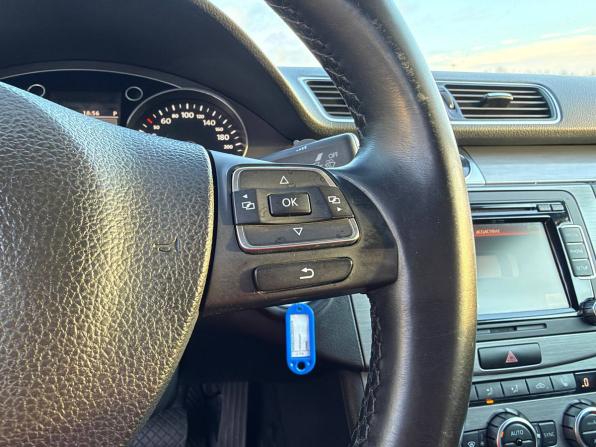 Volkswagen Passat B7 с пробегом 2013 года, цена 880 000 рублей, 280000 км, седан, Автокод Объявления