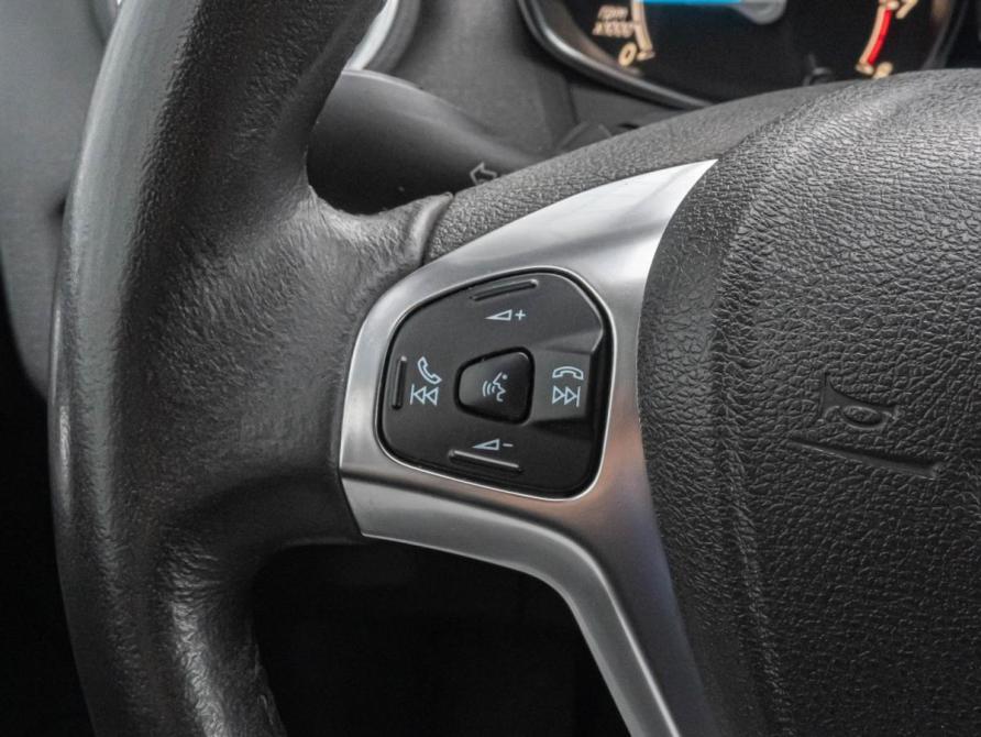 Ford Fiesta Mk6 Рестайлинг Краснодар  - изображение 15