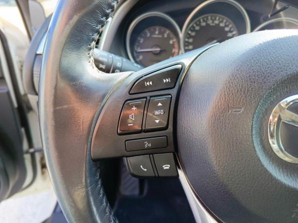 Mazda 6 III (GJ) Рестайлинг с пробегом 2015 года, цена 1 939 995 рублей, 101972 км, седан, Автокод Объявления