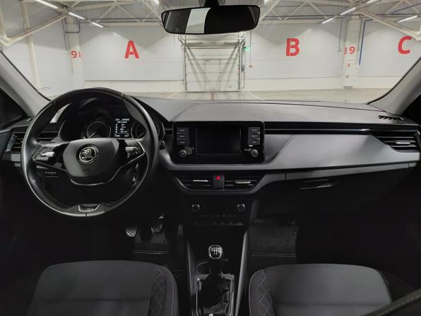 Skoda Rapid II с пробегом 2022 года, цена 1 599 000 рублей, 119670 км, лифтбек, Автокод Объявления