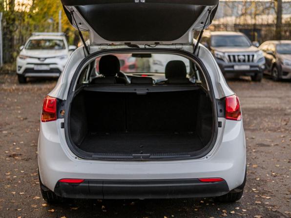 Kia Ceed II с пробегом 2015 года, цена 1 070 000 рублей, 170546 км, хэтчбек, Автокод Объявления