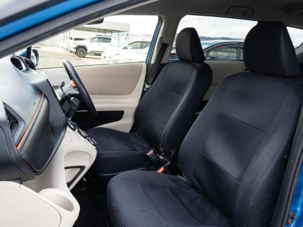 Toyota Sienta II Рестайлинг с пробегом 2018 года, цена 1 430 000 рублей, 69411 км, компактвэн, Автокод Объявления