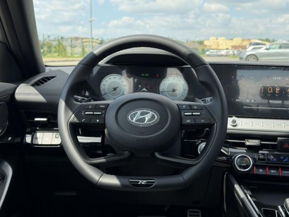 Hyundai Lafesta I Рестайлинг с пробегом 2025 года, цена 3 050 000 рублей, 119 км, седан, Автокод Объявления