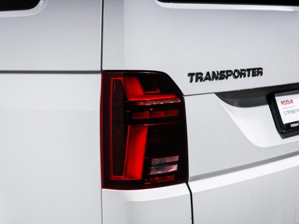 Volkswagen Transporter T6 Рестайлинг с пробегом 2021 года, цена 3 300 000 рублей, 232163 км, минивэн, Автокод Объявления