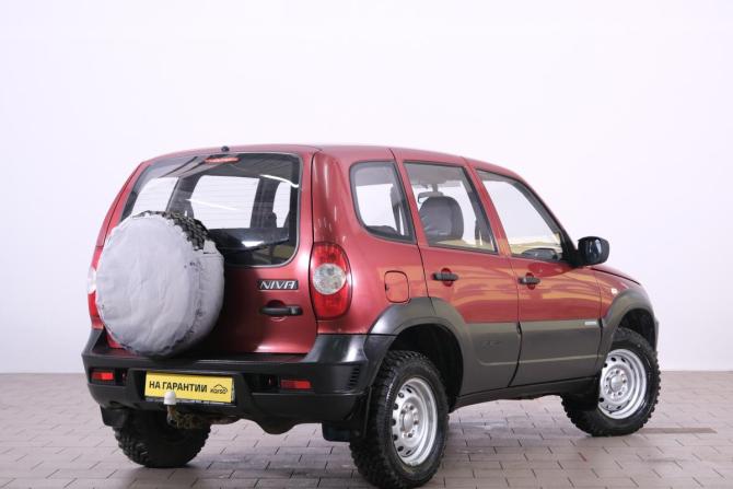 Chevrolet Niva I Рестайлинг с пробегом 2011 года, цена 489 000 рублей, 98000 км, внедорожник, Автокод Объявления