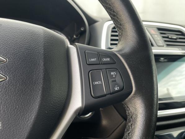 Suzuki SX4 II (S-Cross) Рестайлинг с пробегом 2016 года, цена 1 600 000 рублей, 143828 км, хэтчбек, Автокод Объявления