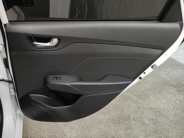 Hyundai Solaris II Рестайлинг с пробегом 2022 года, цена 1 640 000 рублей, 63076 км, седан, Автокод Объявления