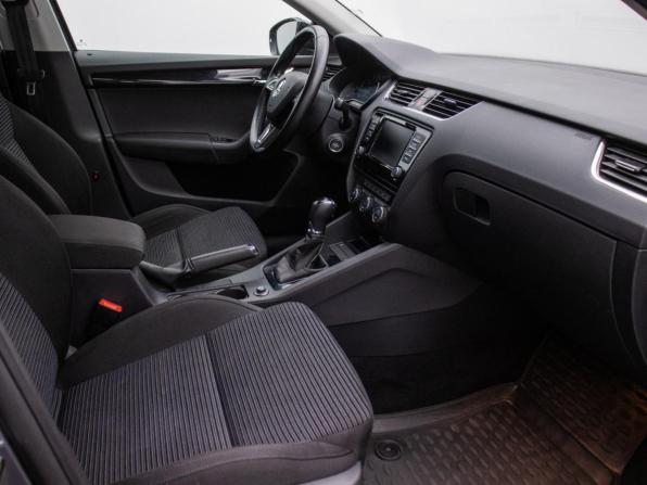 Skoda Octavia III (A7) с пробегом 2016 года, цена 1 545 000 рублей, 100348 км, лифтбек, Автокод Объявления