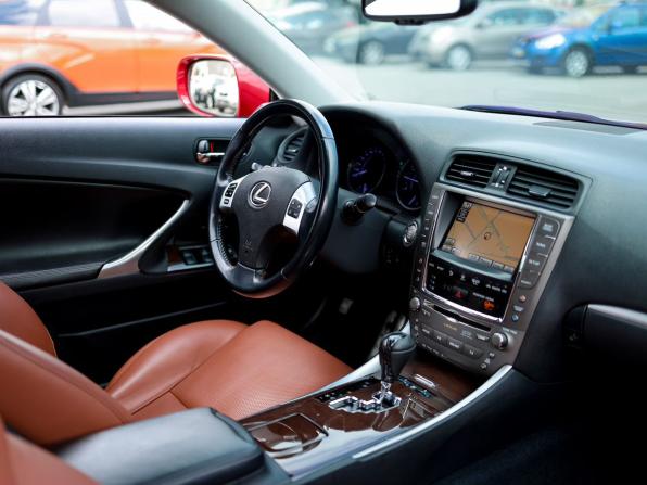 Lexus IS II Рестайлинг 2 с пробегом 2012 года, цена 2 799 000 рублей, 155553 км, кабриолет, Автокод Объявления