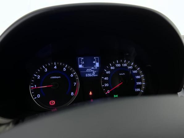 Hyundai Solaris I Рестайлинг с пробегом 2014 года, цена 1 050 000 рублей, 69624 км, хэтчбек, Автокод Объявления