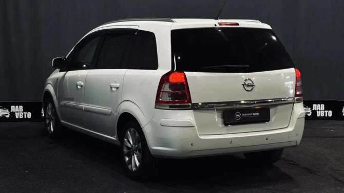 Opel Zafira B Рестайлинг с пробегом 2014 года, цена 820 000 рублей, 178321 км, минивэн, Автокод Объявления